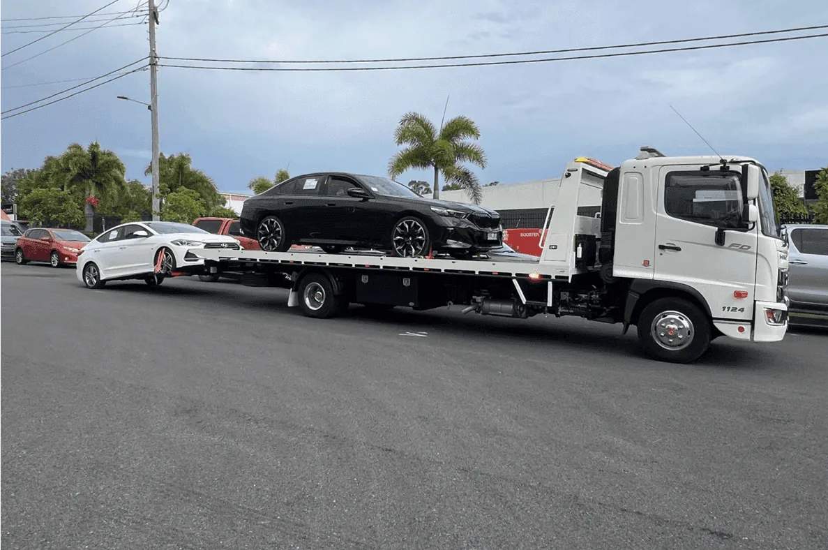 Tow Truck Gold Coast — Gold Coast Towing 24/7 tow truck service